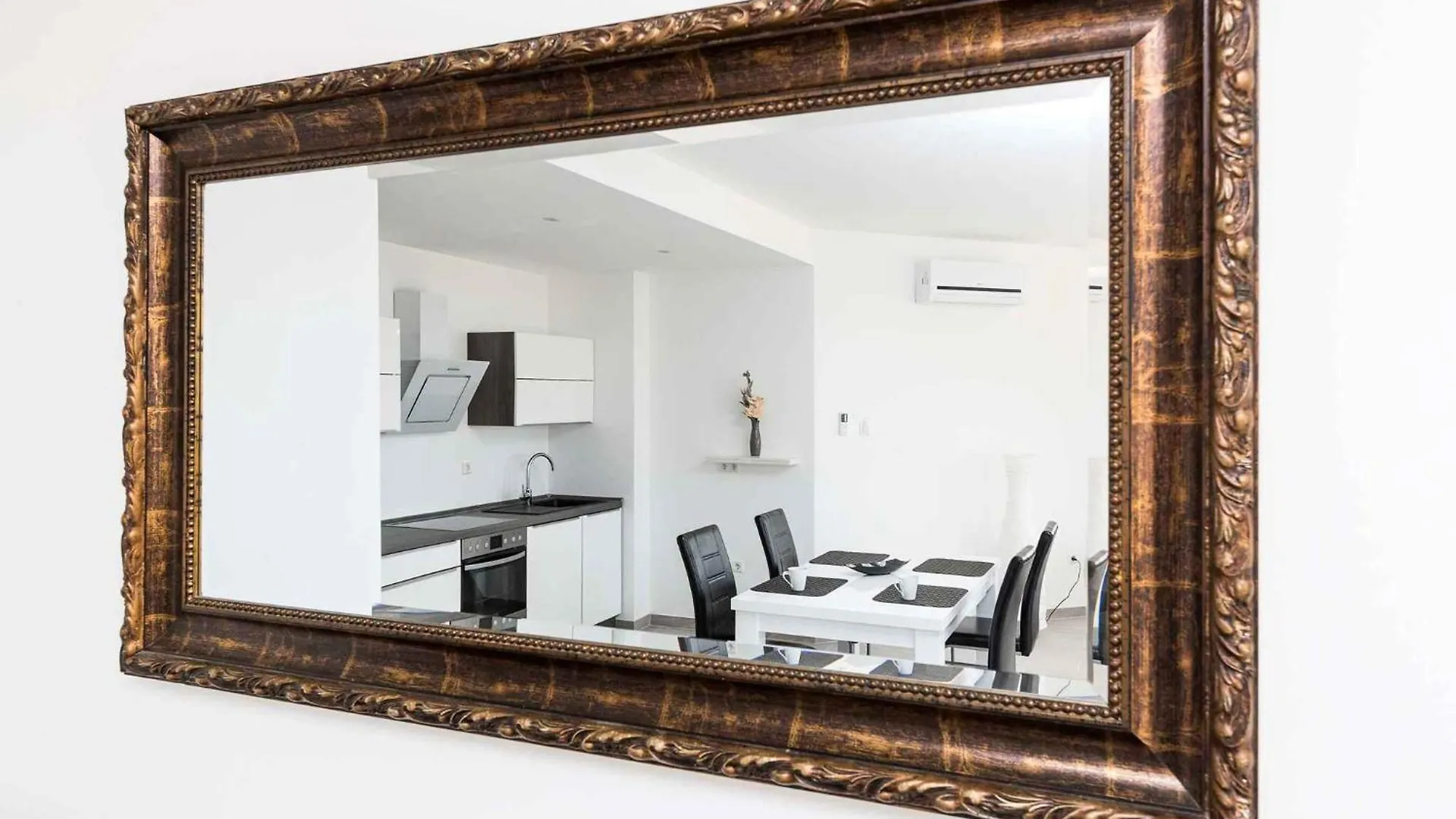 Apartments In Crikvenica 5517 Croatia