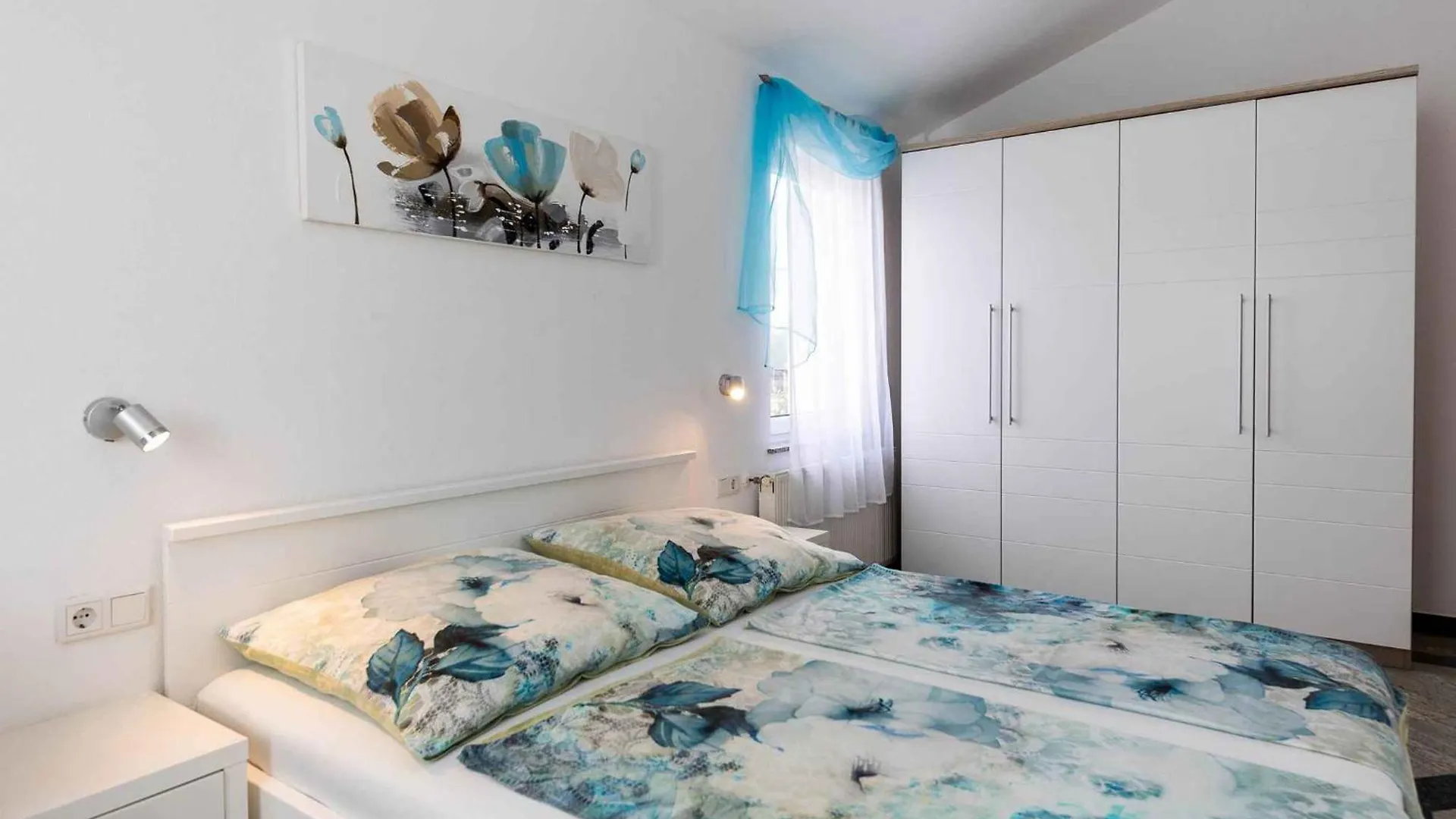 Apartments In Crikvenica 5517