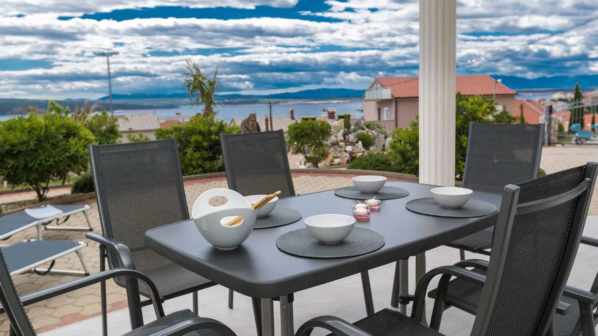 Apartments In Crikvenica 5517