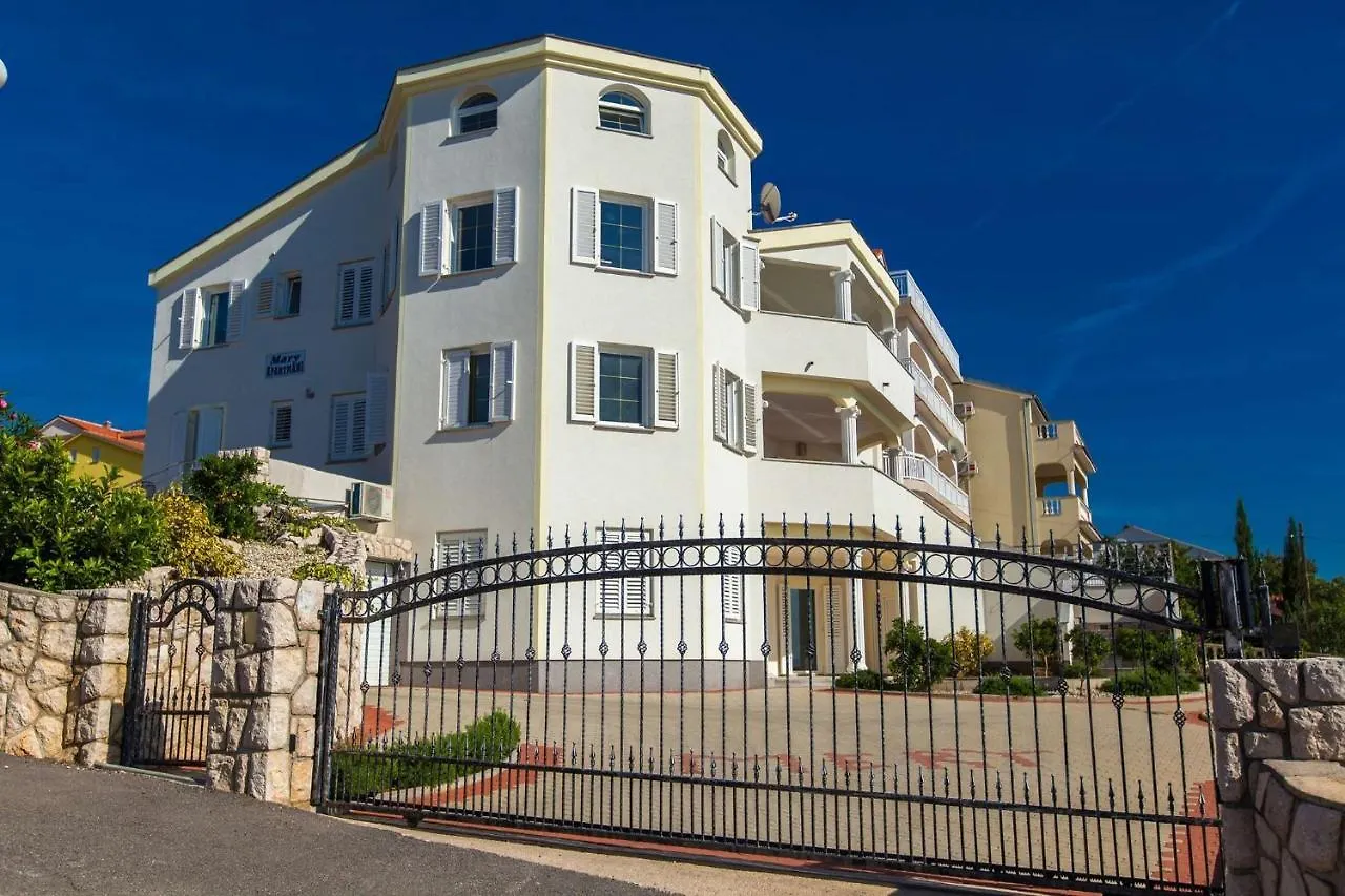 Apartments In Crikvenica 5517