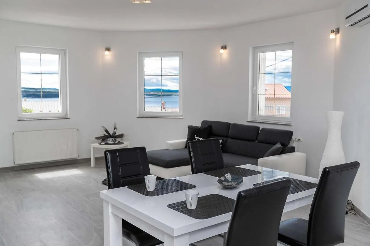 Apartments In Crikvenica 5517